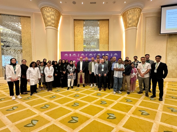 Workshop in Dubai on training in VR (ACX.Rehab devices) and traction of the spne (Platinium 3D table)